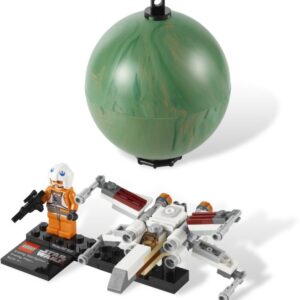 LEGO 9677 X-wing Starfighter & Yavin 4